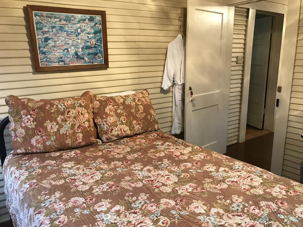 Dabbs Hotel Bed And Breakfast Llano Экстерьер фото
