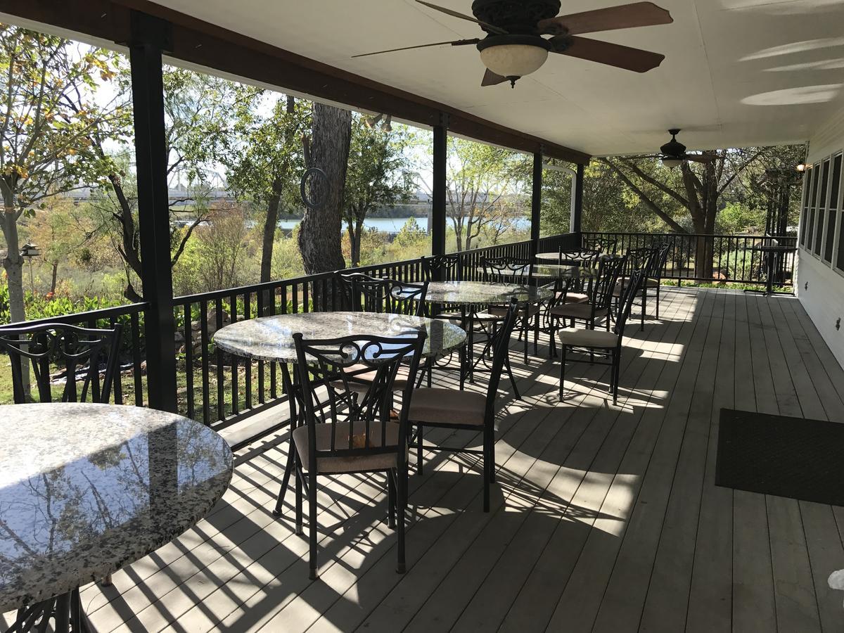 Dabbs Hotel Bed And Breakfast Llano Экстерьер фото
